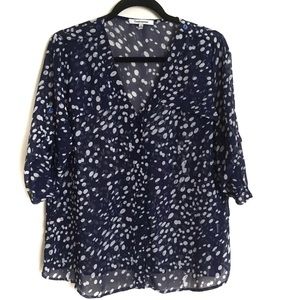 Quintessential Blouses Size L Blue